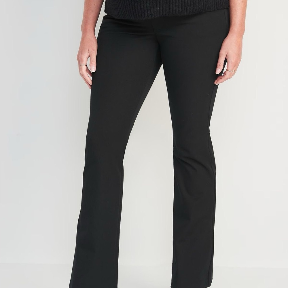 OLD NAVY Maternity Full-Panel Pixie Flare Pants 6